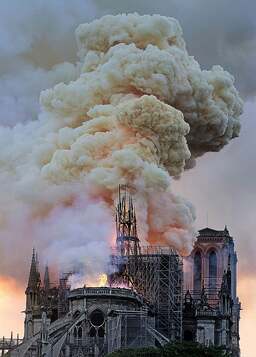 Notre-Dame: Race Against the Inferno (missing thumbnail, image: /images/cache/424572.jpg)